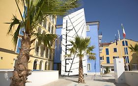 Life Hotel Seaview & Spa